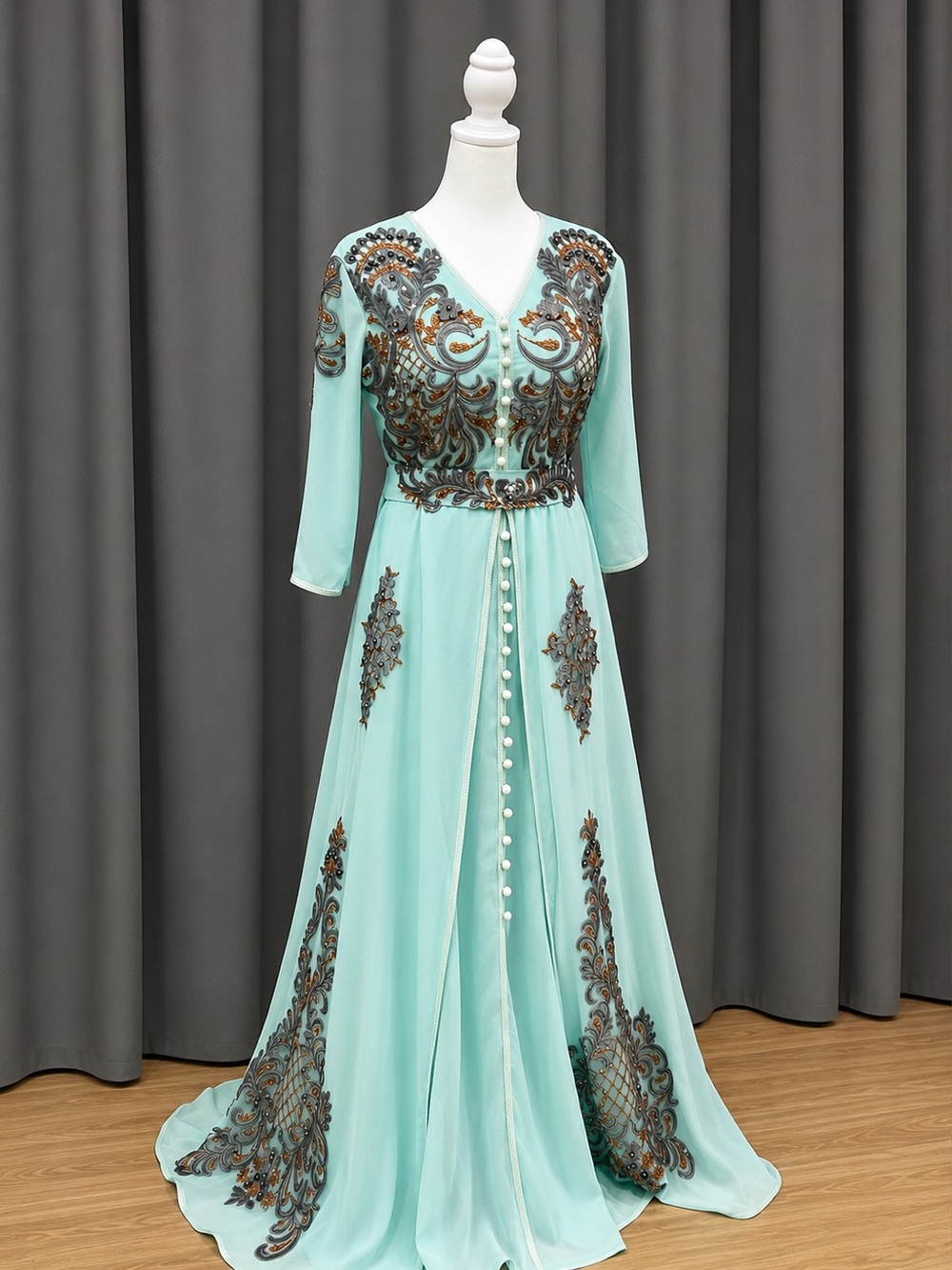 Elegant Moroccan Kaftan / Takchita – Mint Green with Luxury Embroidery